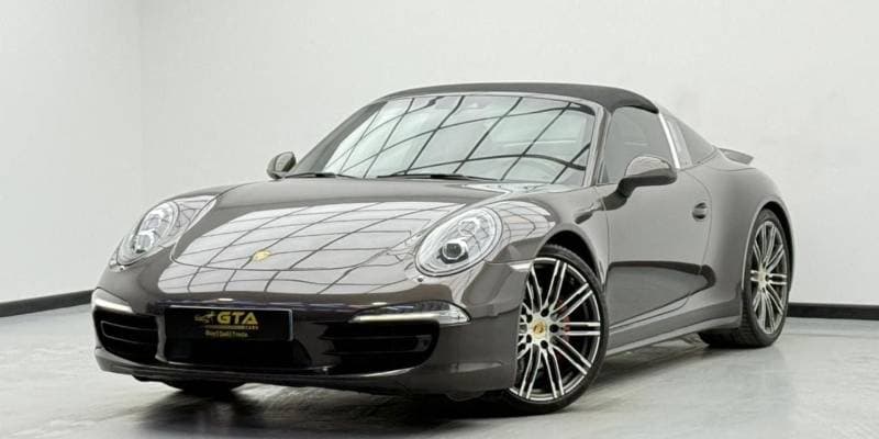 2015 Porsche 911 TARGA 4S thumbnail 4
