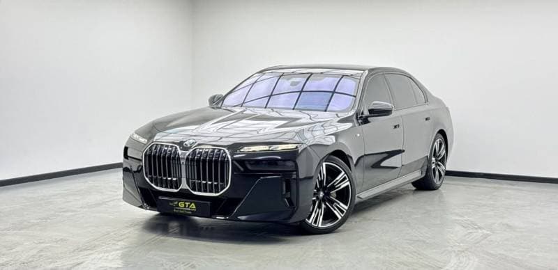 2023 BMW 735i STANDARD thumbnail 3