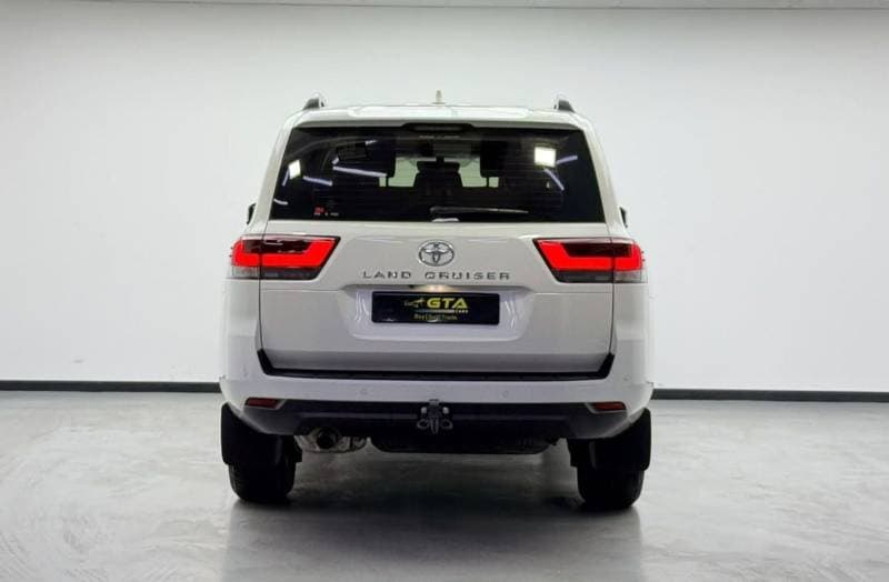 2025 Toyota Land Cruiser EXR thumbnail 5