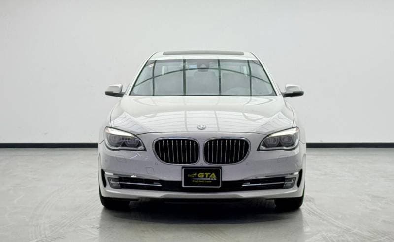 2014 BMW 750i thumbnail 2
