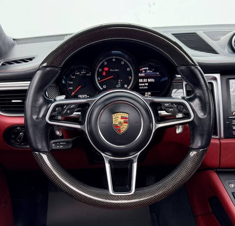 2015 Porsche Macan TURBO thumbnail 7
