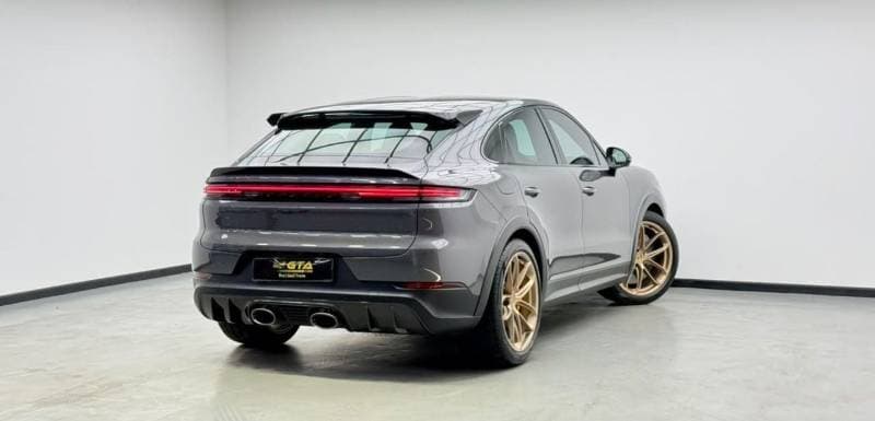 2024 Porsche Cayenne TURBO GT thumbnail 6