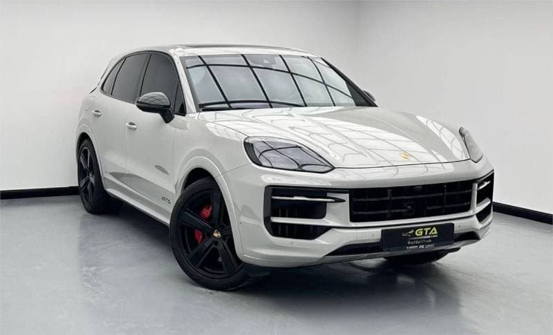 2025 Porsche Cayenne GTS