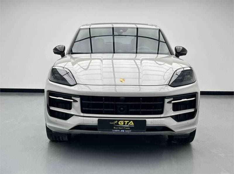 2025 Porsche Cayenne GTS thumbnail 2