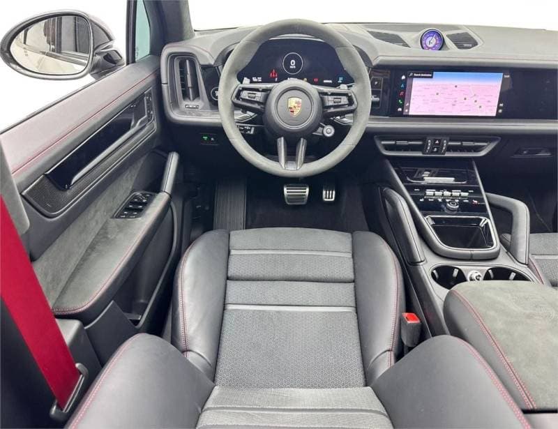 2025 Porsche Cayenne GTS thumbnail 8