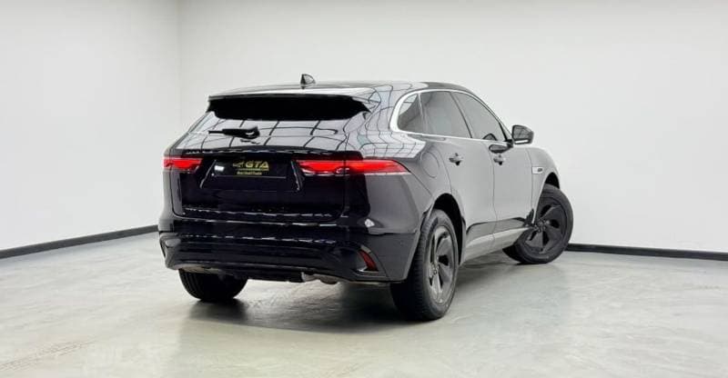 2021 Jaguar F PACE SE P250 thumbnail 6
