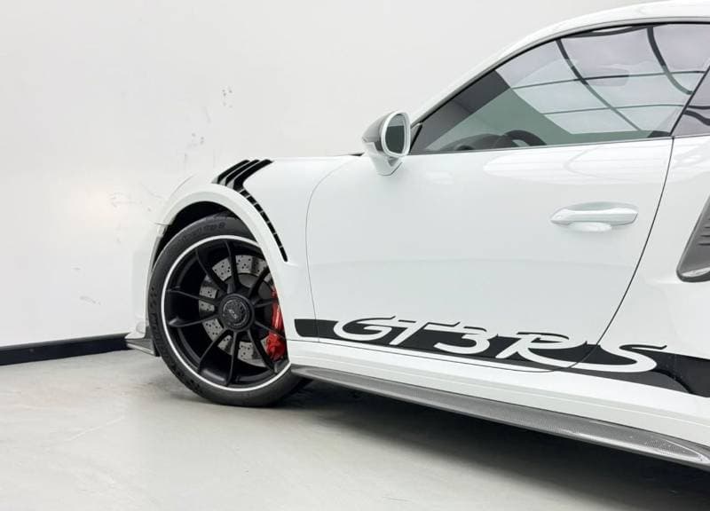 2019 Porsche 911 GT3RS thumbnail 4