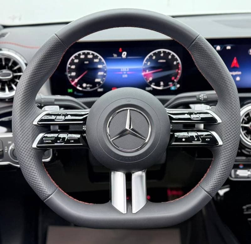 2025 Mercedes Benz CLA 200 AMG thumbnail 7