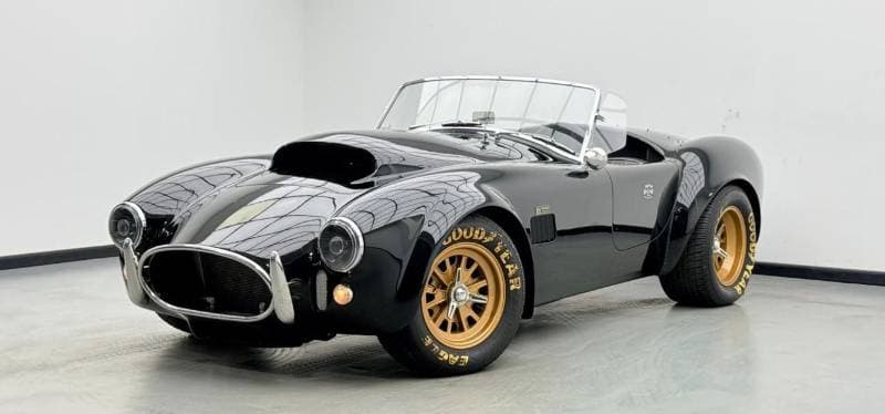2015 Ford Shelby Cobra thumbnail 3