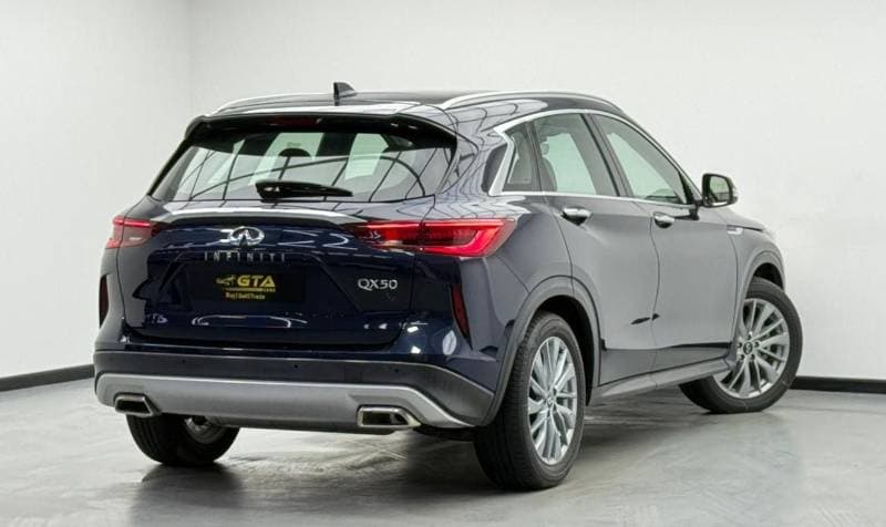 2024 Infiniti QX50 LUXE thumbnail 6