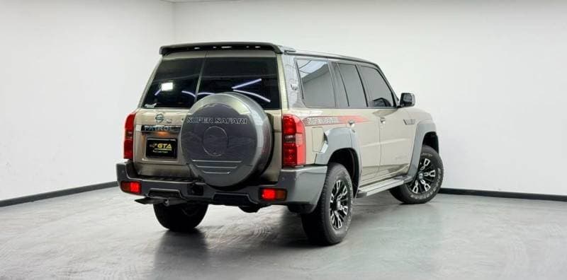 2024 Nissan Patrol SUPER SAFARI thumbnail 6