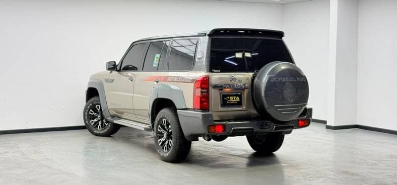 2024 Nissan Patrol SUPER SAFARI thumbnail 4