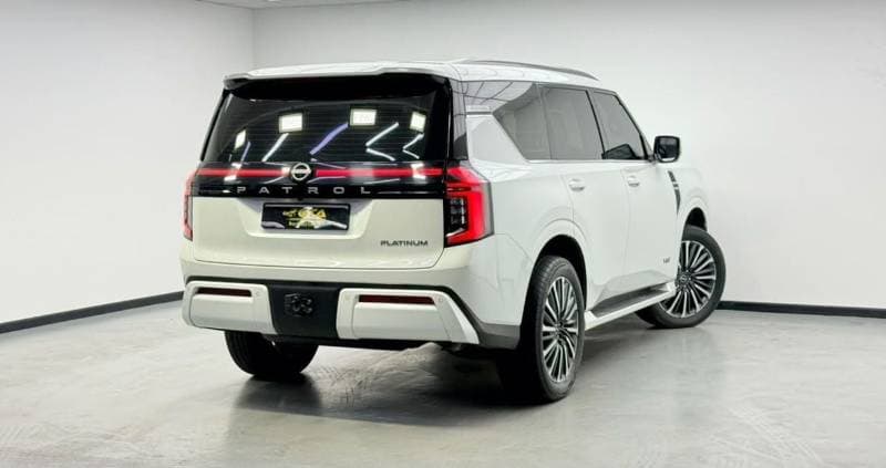 2025 Nissan Patrol LE PLATINUM CITY thumbnail 6
