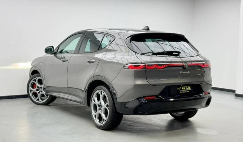 2025 Alfa Romeo Tonale VELOCE thumbnail 6