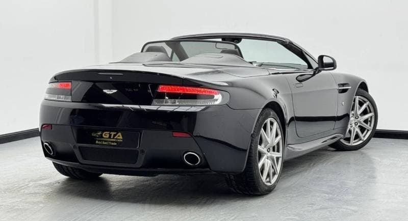 2013 Aston Martin Vantage STANDARD thumbnail 5