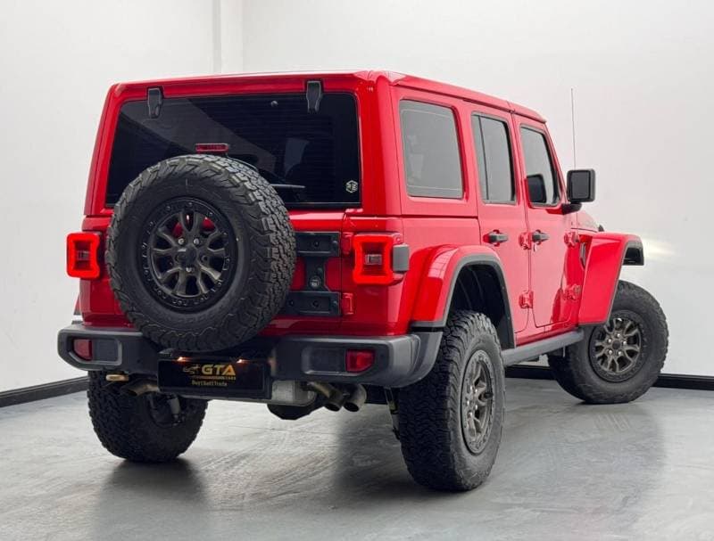 2023 Jeep Wrangler Unlimited RUBICON 392 thumbnail 4