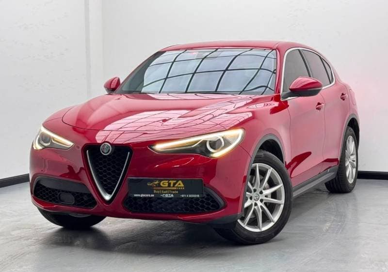 2018 Alfa Romeo Stelvio SUPER thumbnail 3