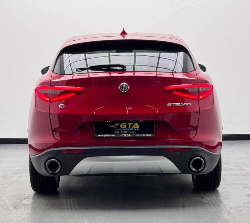 2018 Alfa Romeo Stelvio SUPER thumbnail 5