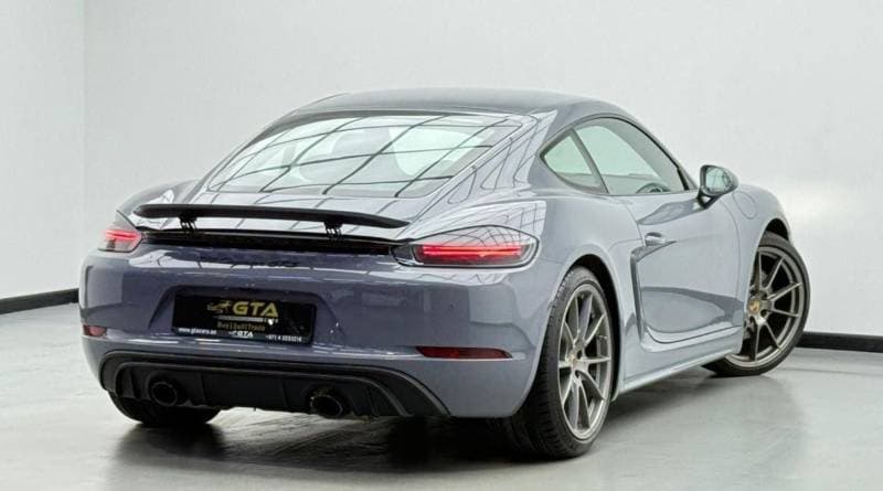 2024 Porsche 718 Cayman GTS thumbnail 4
