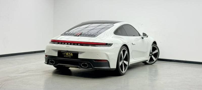 2025 Porsche 911 CARRERA thumbnail 4