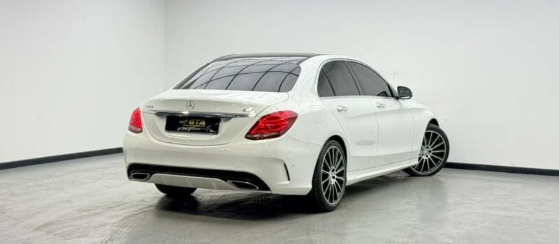 2015 Mercedes Benz C200 AMG thumbnail 4