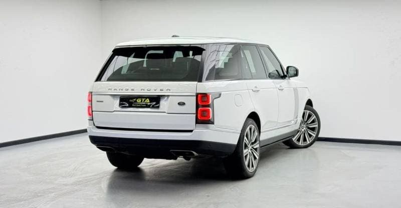 2016 Land Rover Range Rover VOGUE SE thumbnail 4