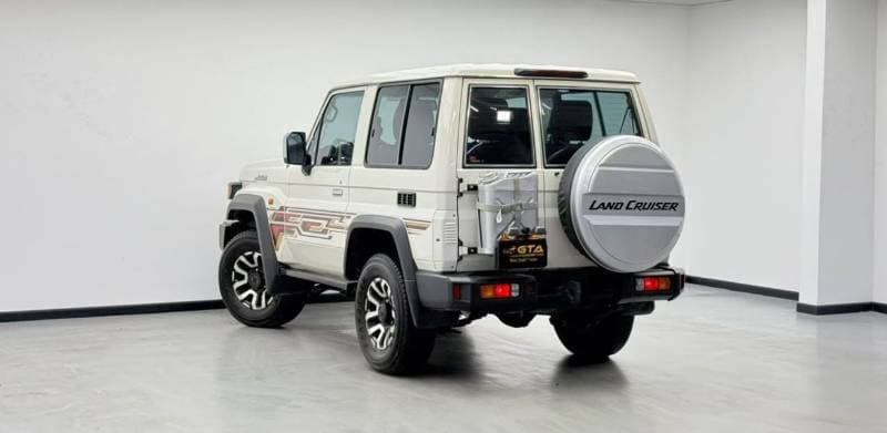 2024 Toyota Land Cruiser 70 LC71 HT VXR thumbnail 6