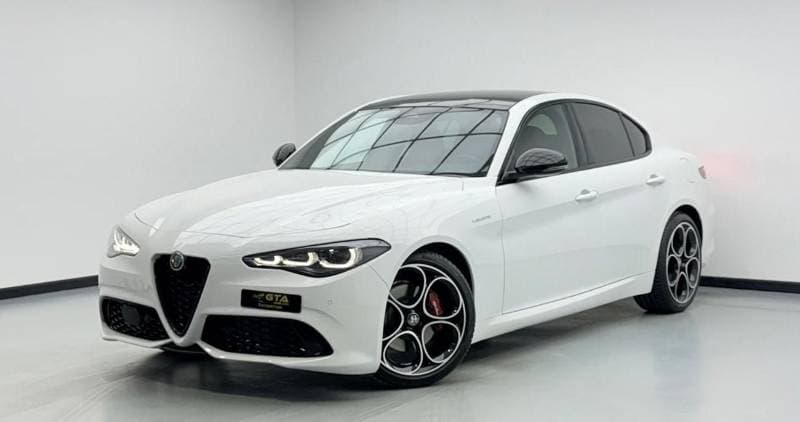 2025 Alfa Romeo Giulia VELOCE thumbnail 3