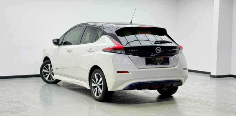 2019 Nissan Leaf S thumbnail 6