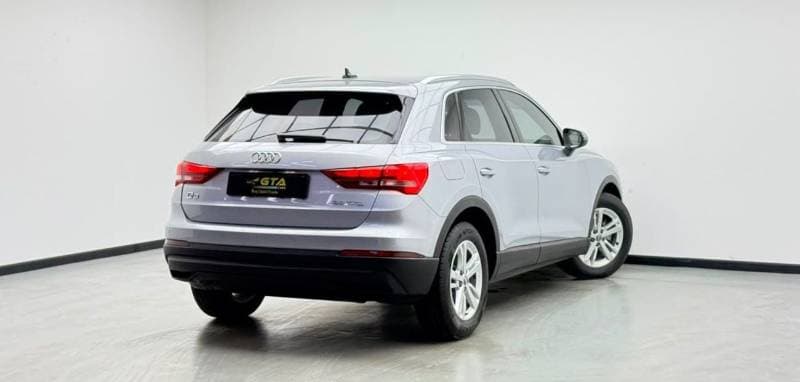2021 Audi Q3 35 TFSI ADVANCED thumbnail 4