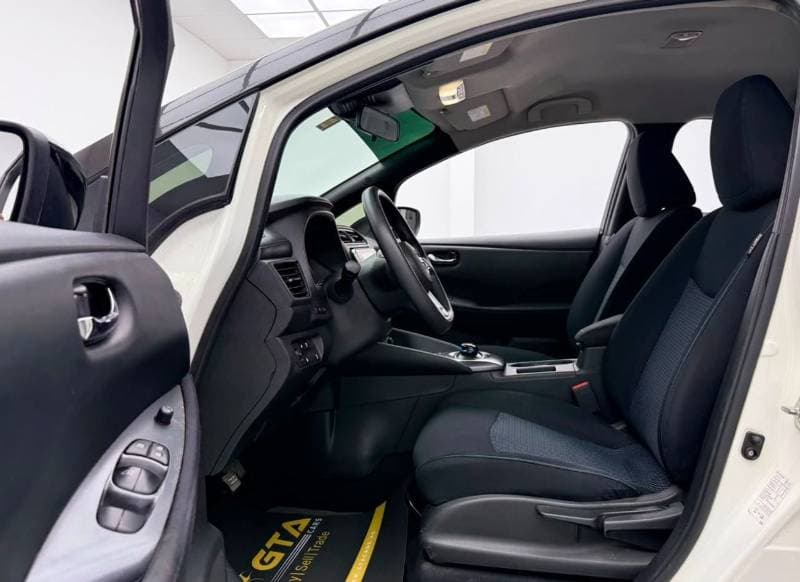 2019 Nissan Leaf S thumbnail 8