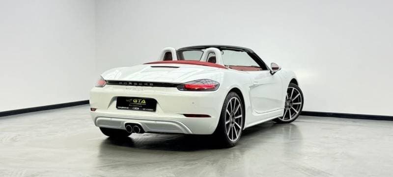 2021 Porsche 718 Boxster STANDARD thumbnail 4