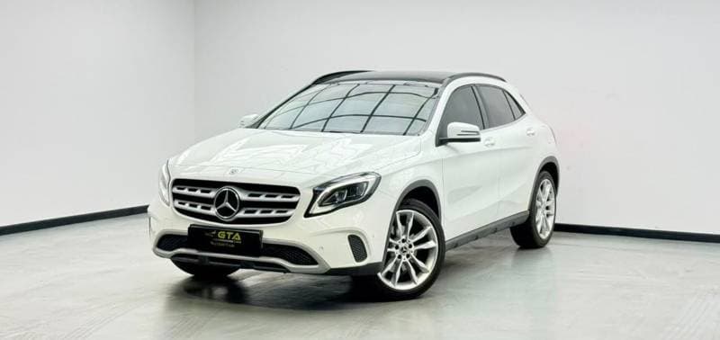 2018 Mercedes Benz GLA220 STANDARD thumbnail 3