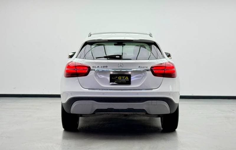 2018 Mercedes Benz GLA220 STANDARD thumbnail 5