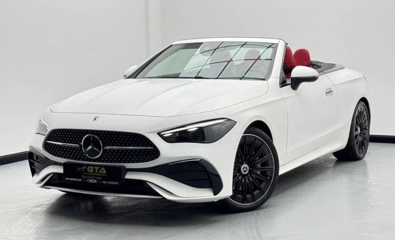 2025 Mercedes Benz CLE300 4MATIC thumbnail 3