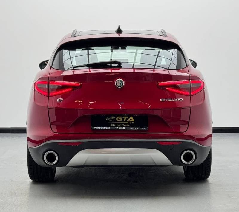 2020 Alfa Romeo Stelvio SUPER thumbnail 6