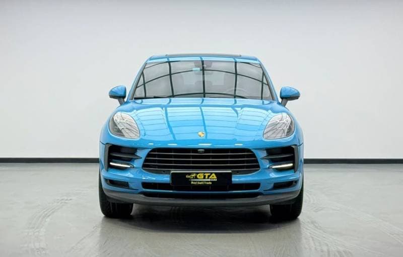 2020 Porsche Macan STANDARD thumbnail 2
