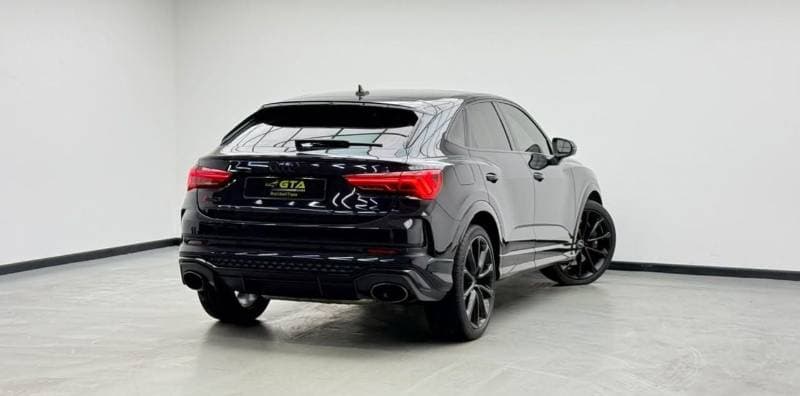2022 Audi RSQ3 STANDARD thumbnail 4