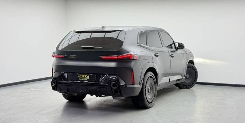 2023 BMW XM M SPORT thumbnail 4