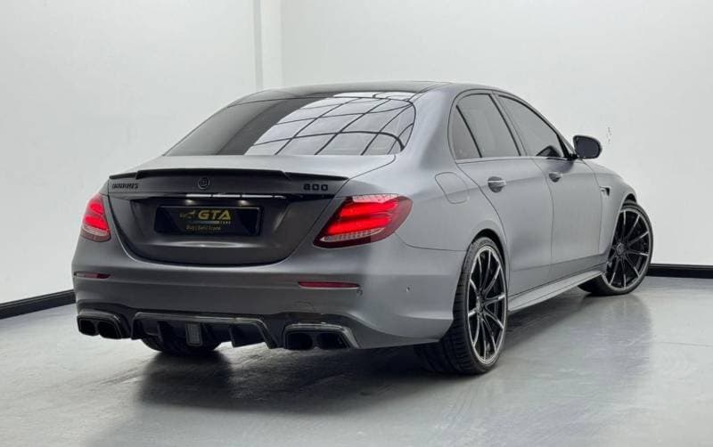 2020 Mercedes Benz E63 AMG thumbnail 4