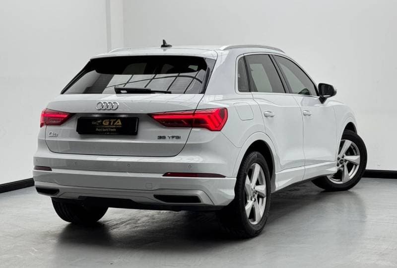 2022 Audi Q3 35 TFSI ADVANCED thumbnail 4