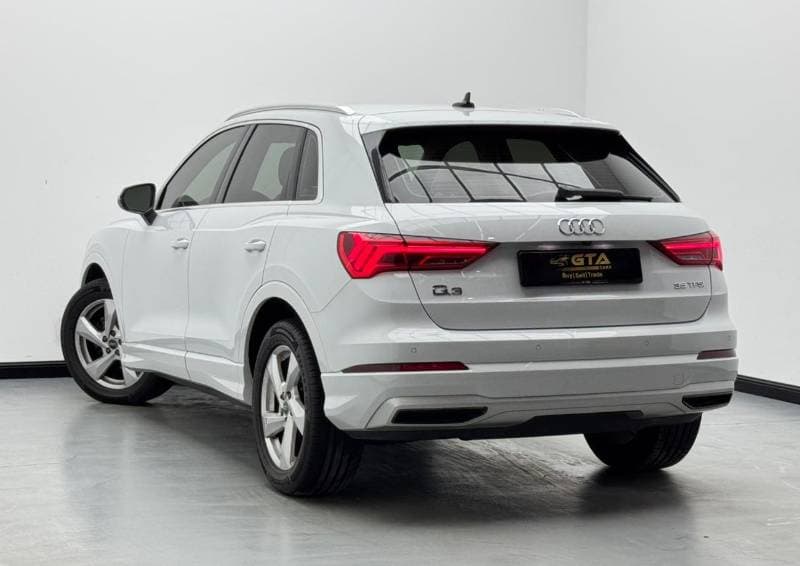 2022 Audi Q3 35 TFSI ADVANCED thumbnail 6