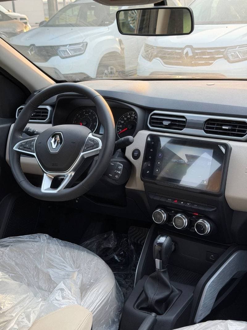 2025 Renault Duster LE thumbnail 7