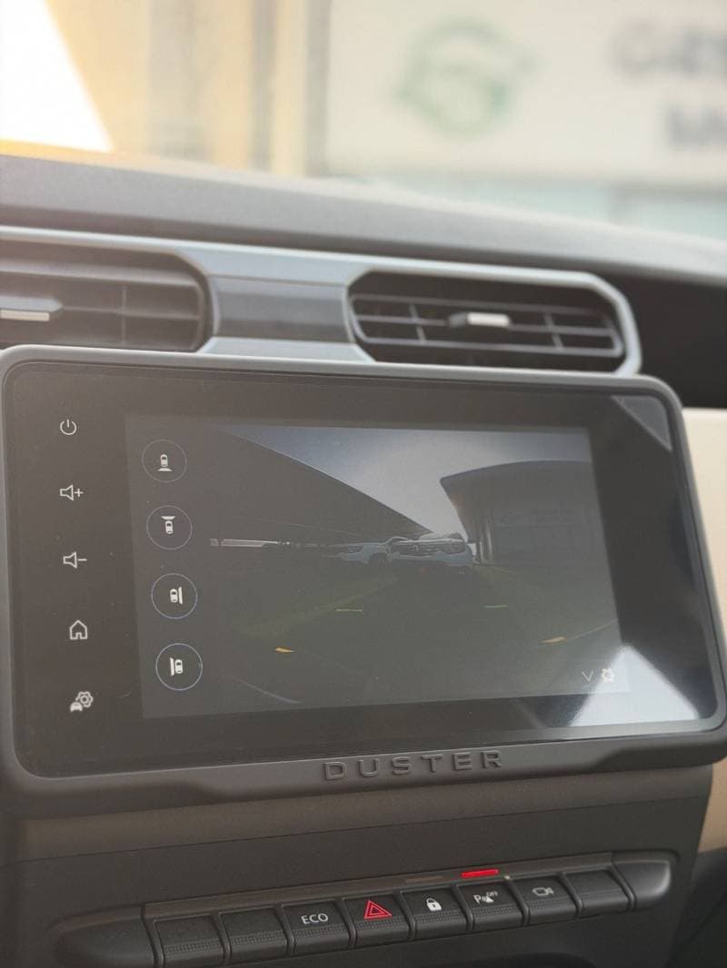 2025 Renault Duster LE thumbnail 5