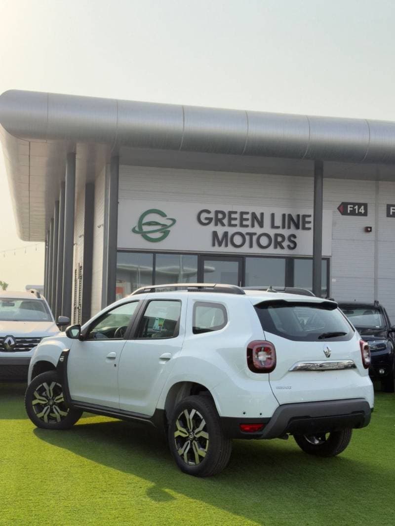 2025 Renault Duster LE thumbnail 3