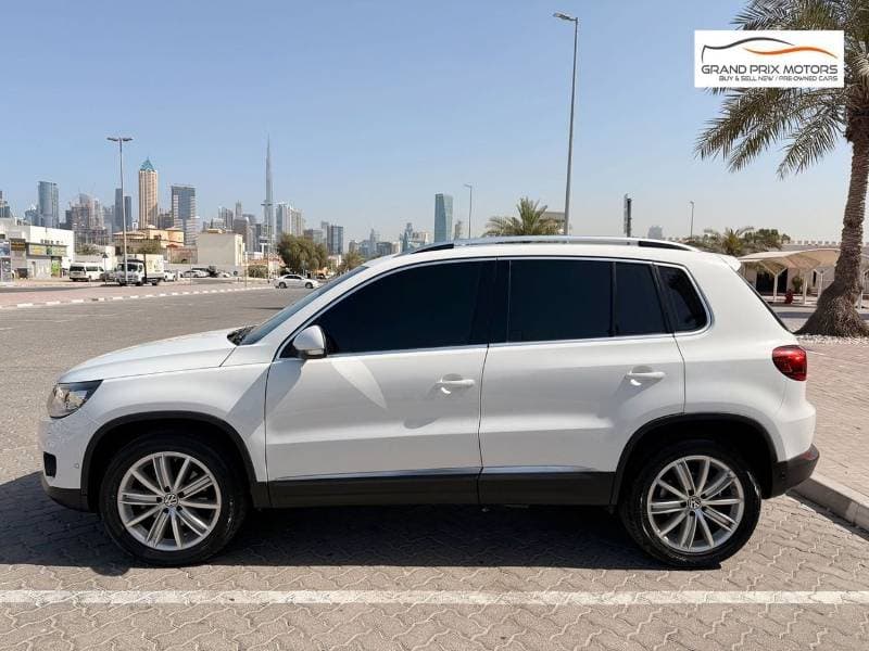 2016 Volkswagen Tiguan SE thumbnail 5