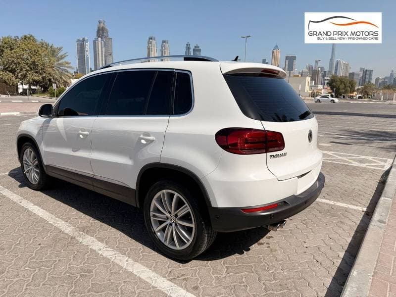 2016 Volkswagen Tiguan SE thumbnail 7
