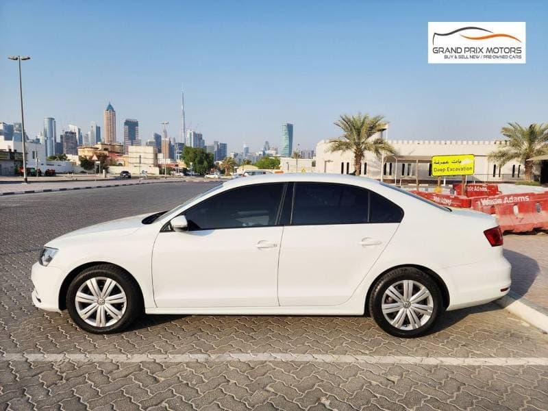 2015 Volkswagen Jetta TRENDLINE S thumbnail 5