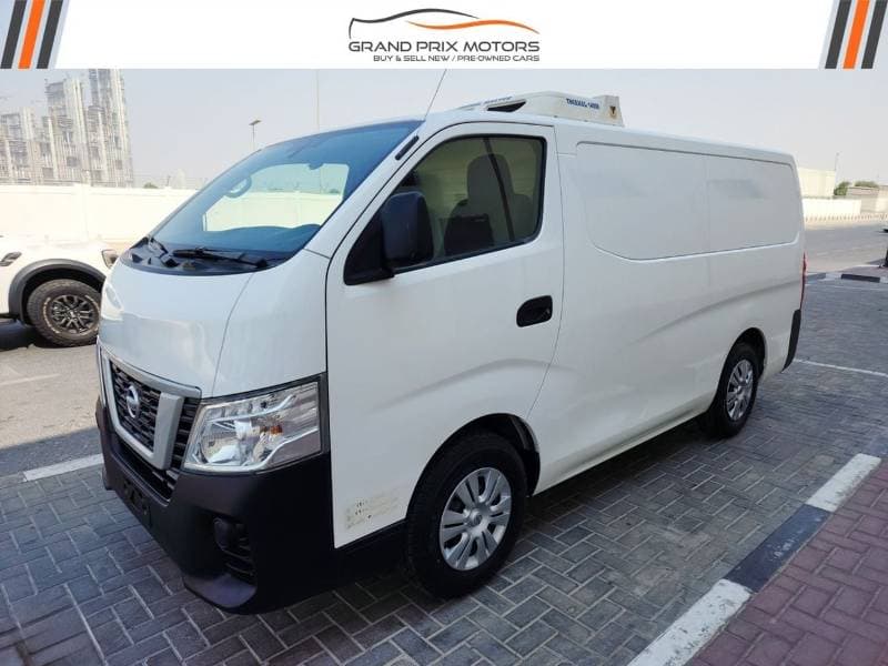 2022 Nissan Urvan STANDARD