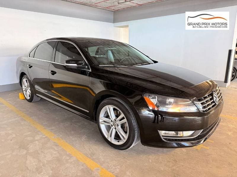 2012 Volkswagen Passat SEL thumbnail 3